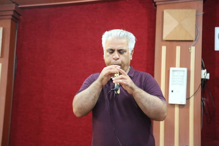 کارگر خارگ 14