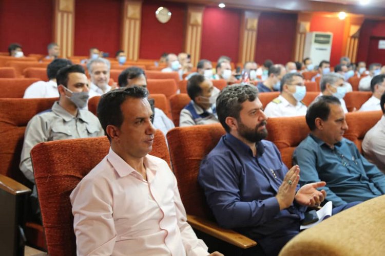 کارگر خارگ 24