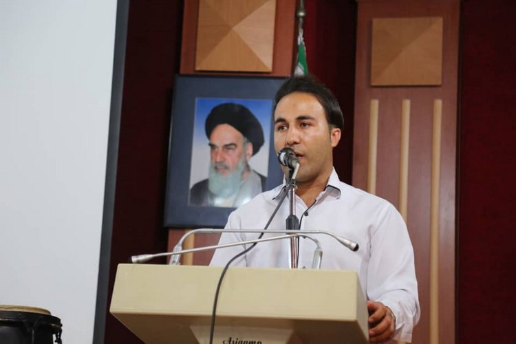 کارگر خارگ 52