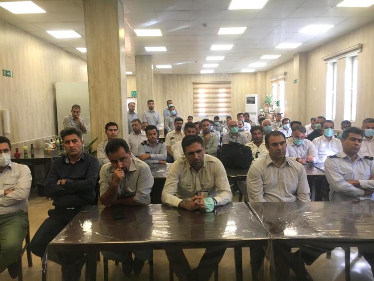 کارگر پارس جنوبی 4