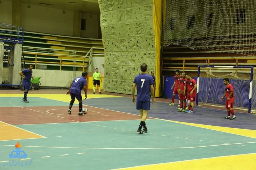 فوتسال 16
