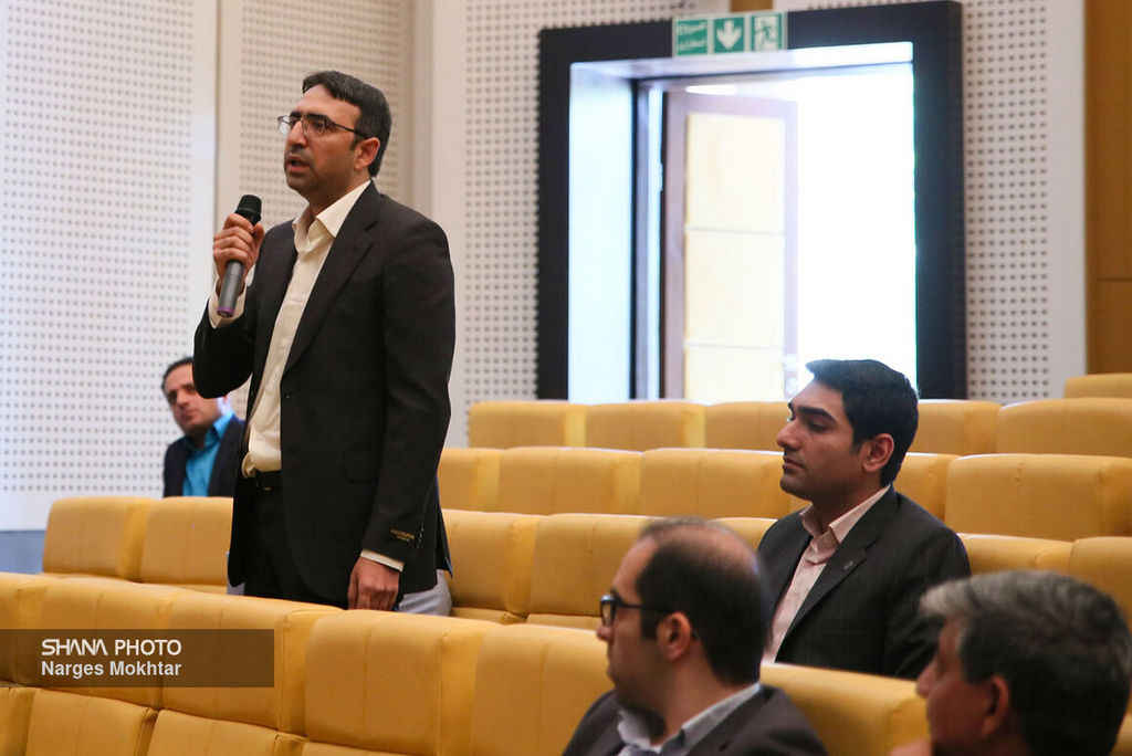 همایش معرفی فرصت‌های سرمایه‌گذاری در پروژه‌های تأمین خدمات شناوری شرکت ملی نفت 7