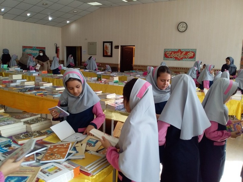 نمایشگاه کتاب 3
