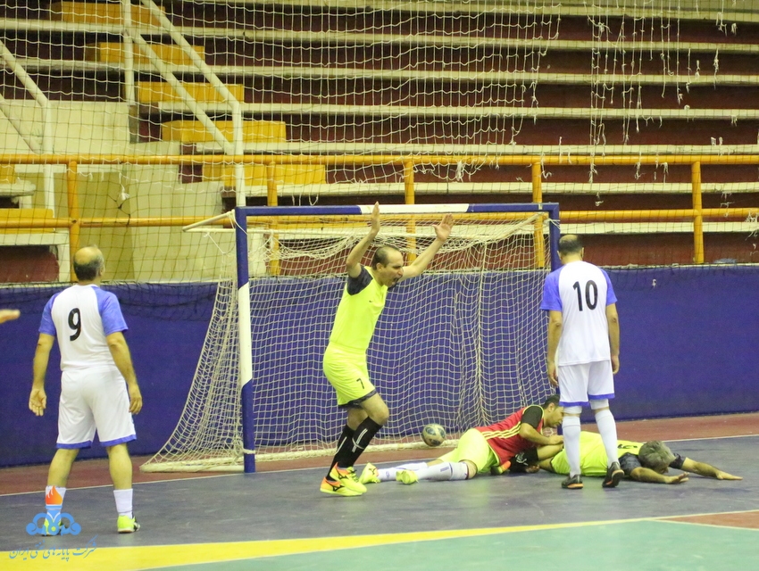 فوتسال 36