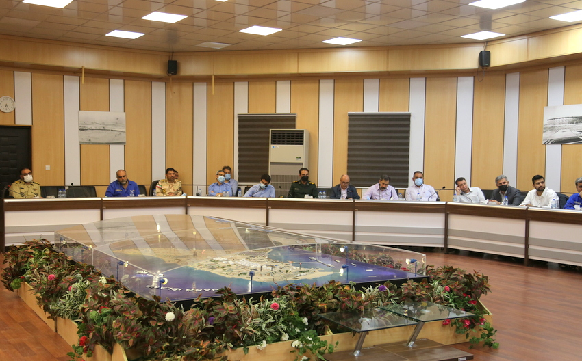 فرمانده ارشد پدافند غیر عامل جزیره خارگ  12