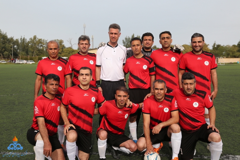 فوتبال کارکنان 11