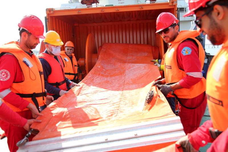 مانور آلودگی دریا 18