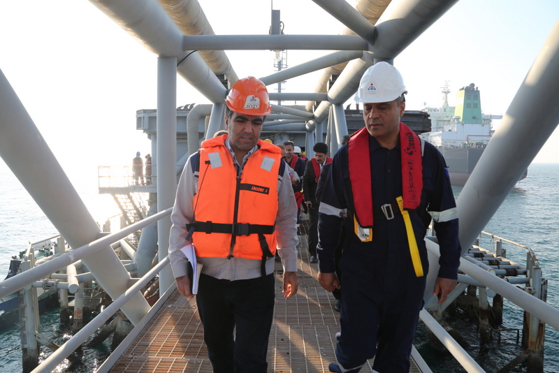 بازدید+ غریبی+ پایانه خارگ 18