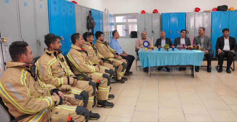 دیدار نوروزی مدیرعامل شرکت پایانه های نفتی ایران با کارکنان+ غریبی 4