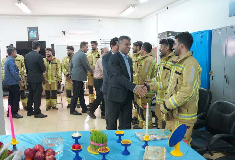 دیدار نوروزی مدیرعامل شرکت پایانه های نفتی ایران با کارکنان+ غریبی 5