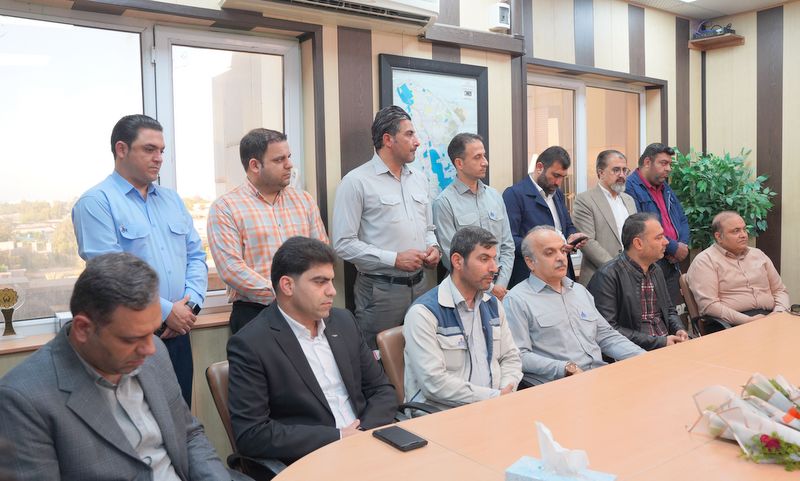 دیدار نوروزی مدیرعامل شرکت پایانه های نفتی ایران با کارکنان+ غریبی 15