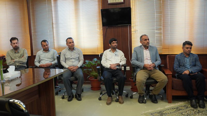 دیدار نوروزی مدیرعامل شرکت پایانه های نفتی ایران با کارکنان+ غریبی 28