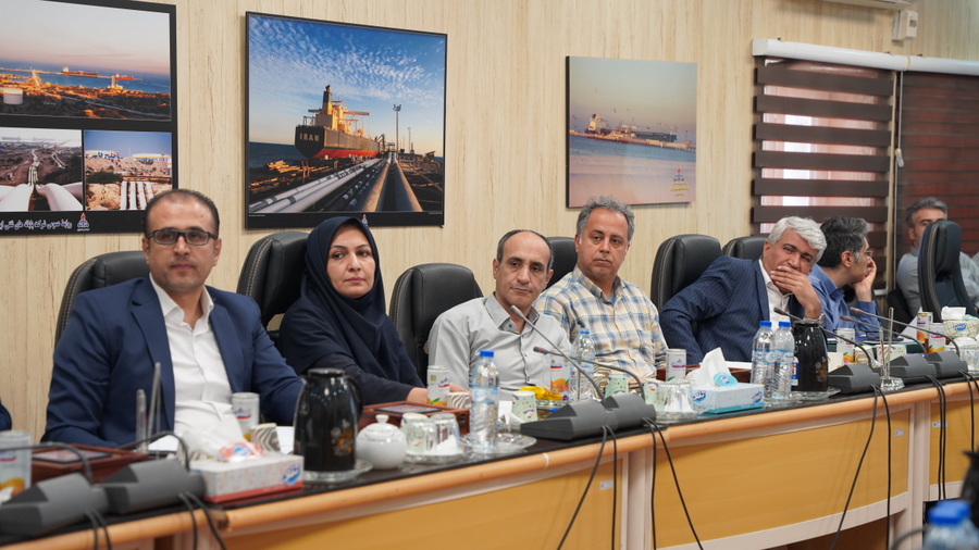 نشست کار گروه کمیته ساماندهی پیمان‌های مستمر غیر پروژه‌ای پایانه های نفتی ایران  17
