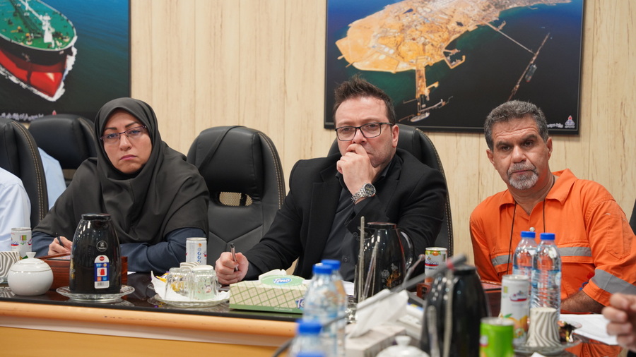 نشست کار گروه کمیته ساماندهی پیمان‌های مستمر غیر پروژه‌ای پایانه های نفتی ایران  22