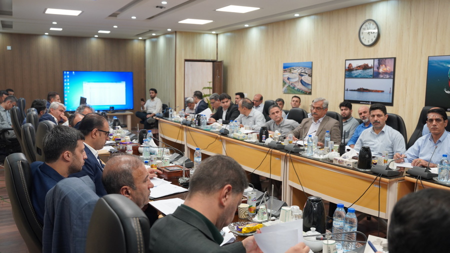 نشست کار گروه کمیته ساماندهی پیمان‌های مستمر غیر پروژه‌ای پایانه های نفتی ایران  23