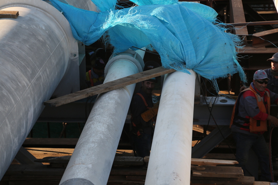 کارگران+ بازدید+ پروژه ها + رییس پایانه نفتی خارگ 3