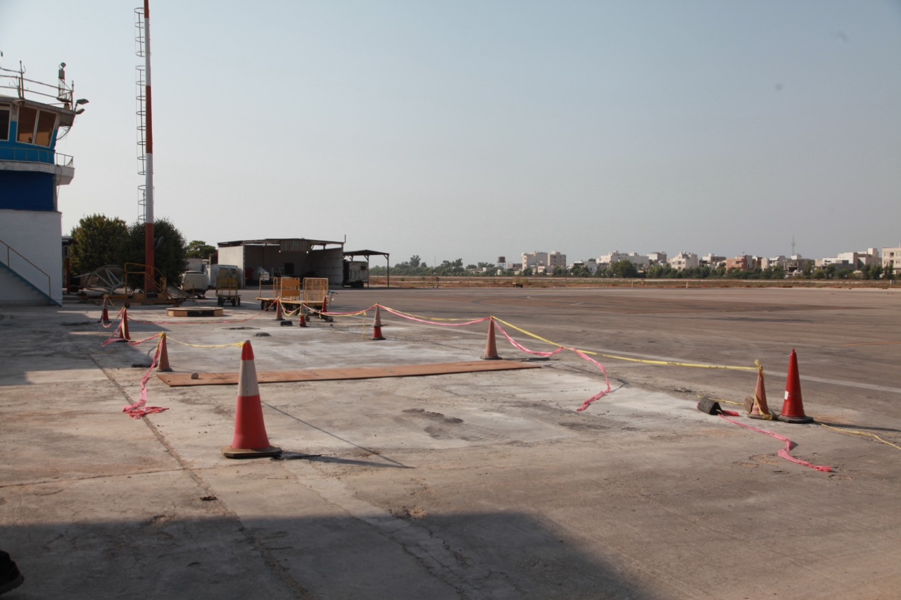 فرودگاه خارگ + حسین احمدی + عملیات عمومی 2