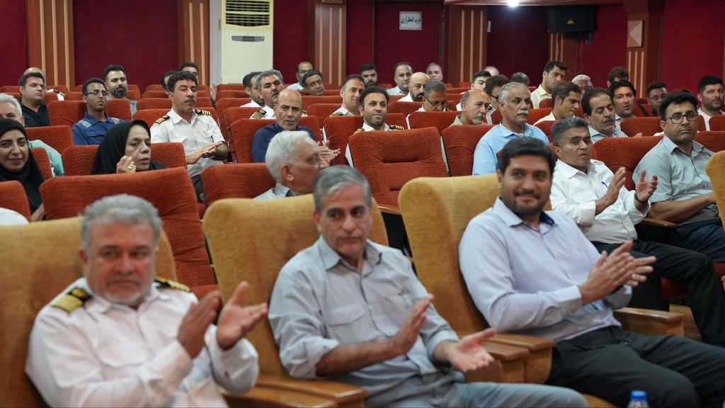 بازنشستگی + محمدپور + عملیات دریایی 21