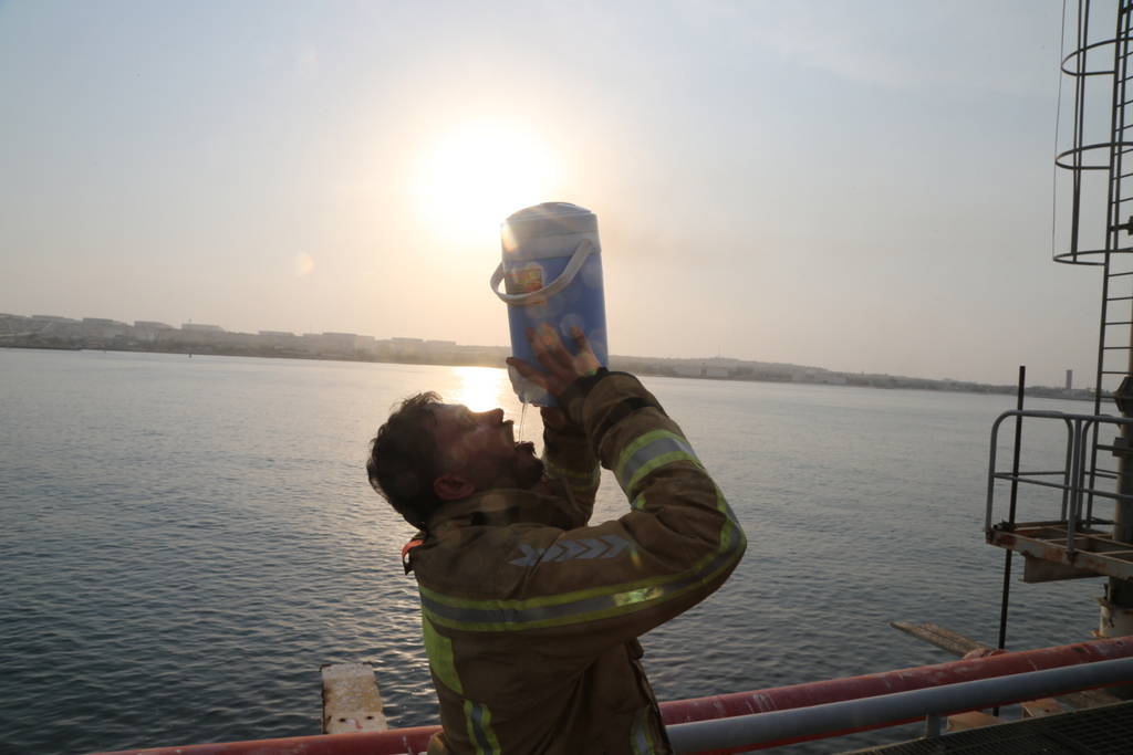 برگزاری مانور امداد و نجات +پایانه نفتی  خارگ  2