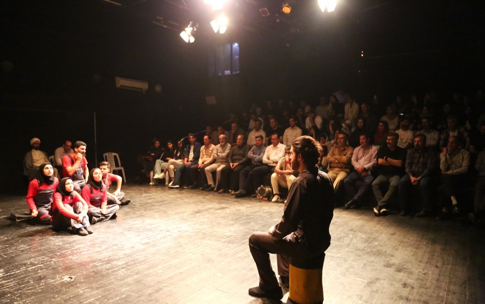 نمایش  تئاتر + دفاع مقدس +پایانه نفتی خارگ  8