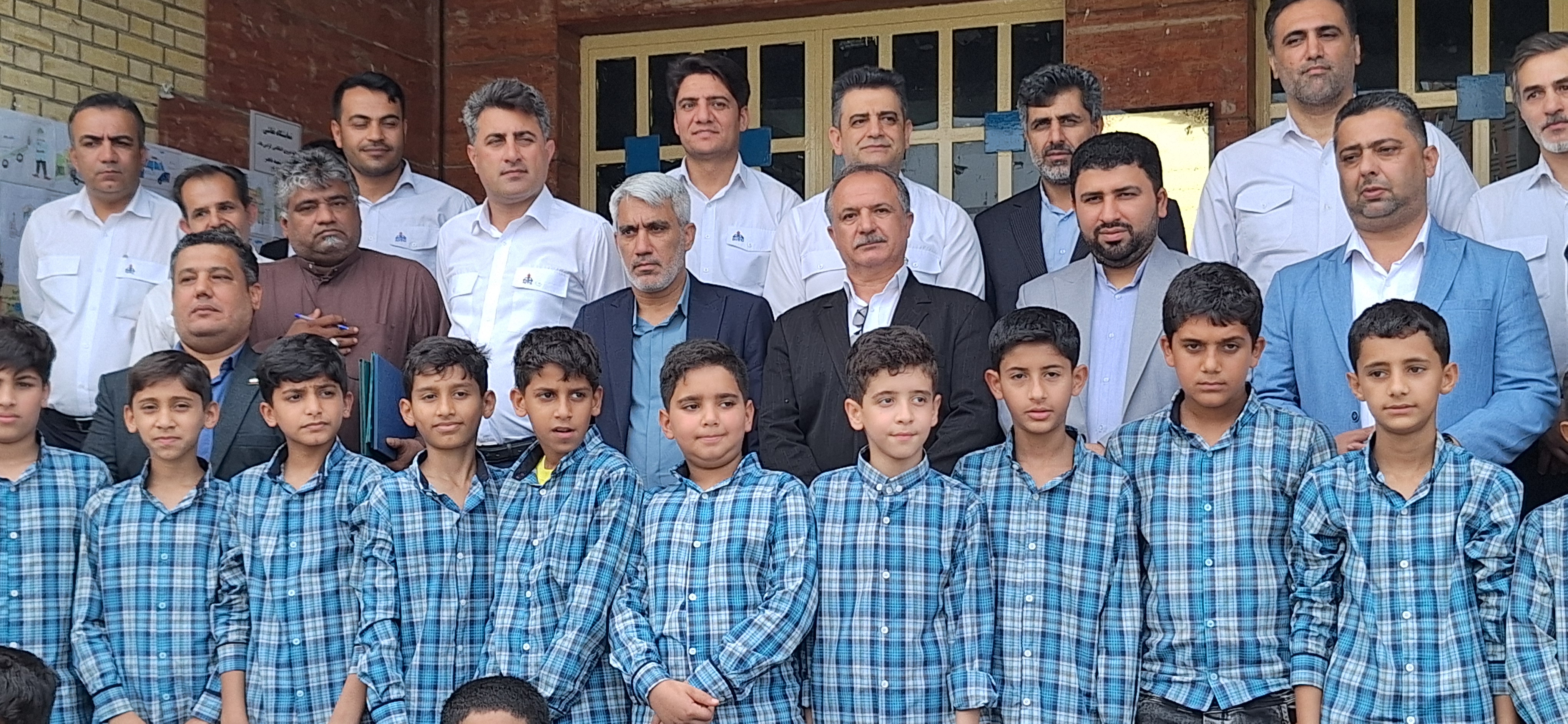 نوسازی و تجهیز مدرسه مشترک شهید بامری و شهید باهنر عسلویه 3