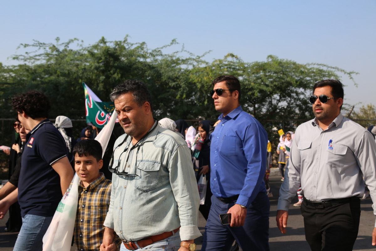 راهپیمایی 13 آبان 35