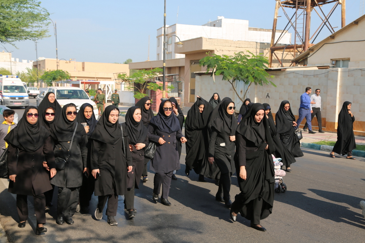 راهپیمایی 13 آبان 37