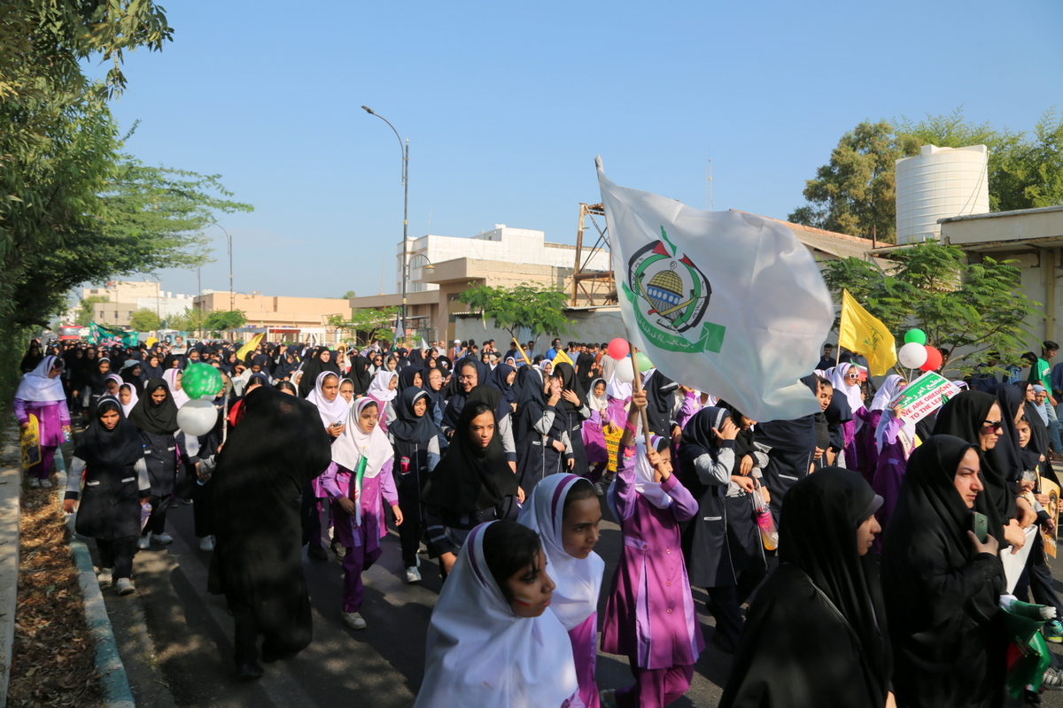 راهپیمایی 13 آبان 39