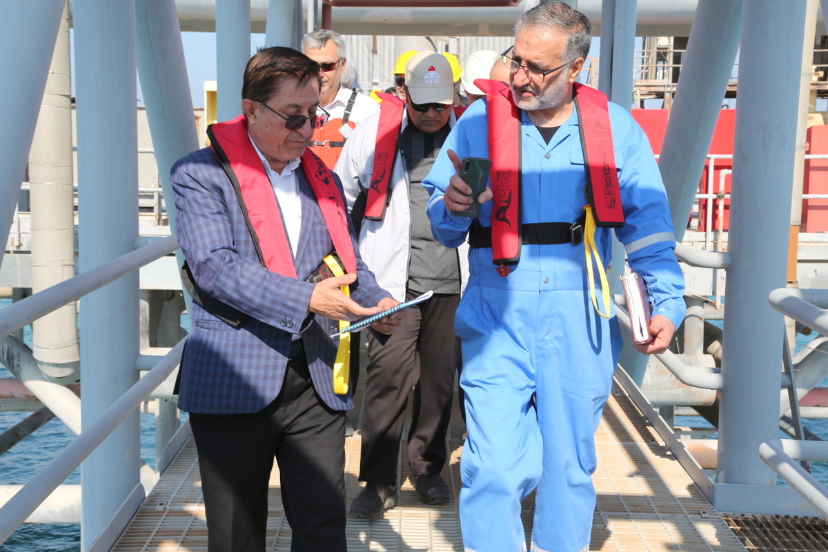 اسکله غربی + مدیرعامل + آذرپاد 9