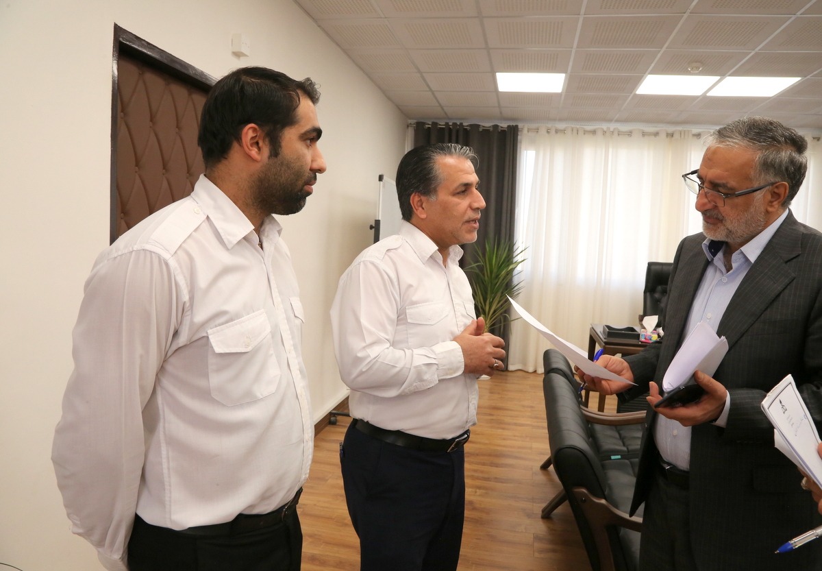 دیدار مدیرعامل شرکت پایانه‌های نفتی ایران با کارکنان و ساکنان جزیره خارگ 2