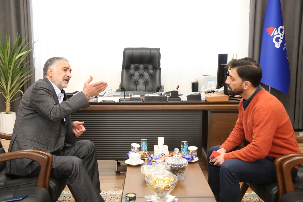 دیدار مدیرعامل شرکت پایانه‌های نفتی ایران با کارکنان و ساکنان جزیره خارگ 6