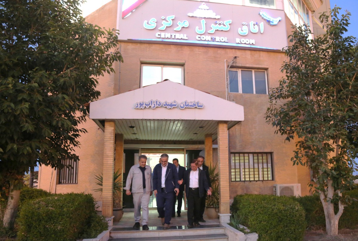 معاون امور بین الملل و بازرگانی وزیر نفت + سید علی محمد موسوی+ عباس اسدروز + پایانه های نفتی ایران 4