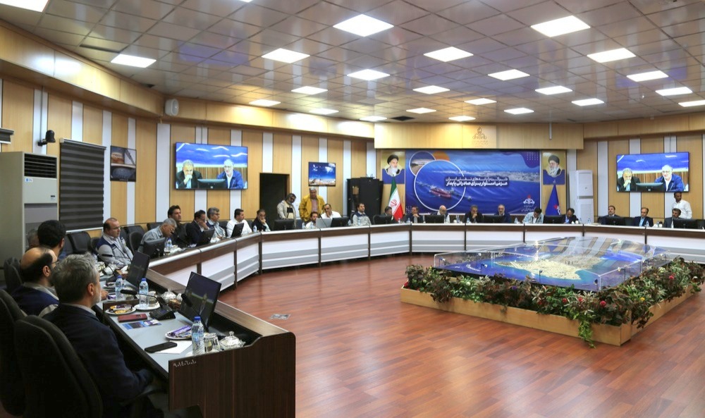 معاون امور بین الملل و بازرگانی وزیر نفت + سید علی محمد موسوی+ عباس اسدروز + پایانه های نفتی ایران 21