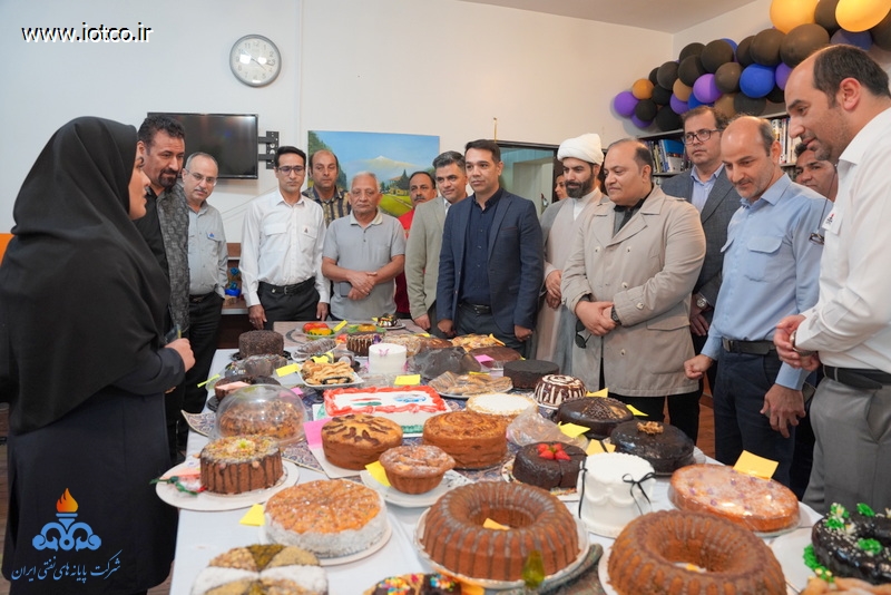 کیک و شیرینی + غذا + نان محلی 20