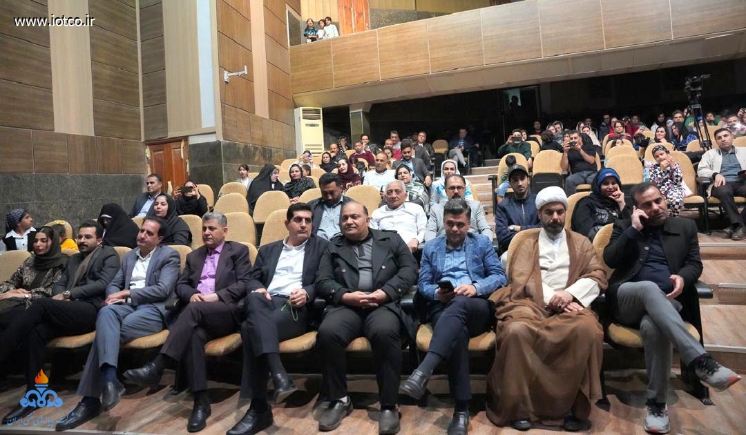 گروه موسیقی «نوای ققنوس» +شرکت پایانه‌های نفتی ایران +چهلمین جشنواره بین‌المللی موسیقی فجر 2