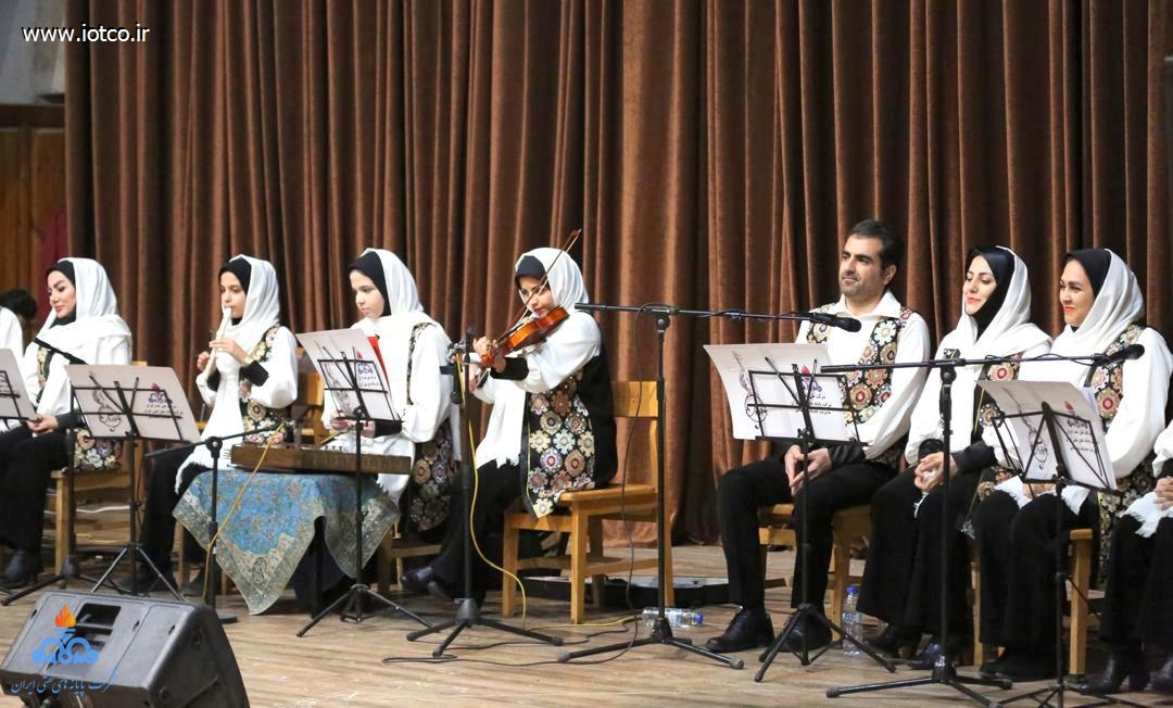 گروه موسیقی «نوای ققنوس» +شرکت پایانه‌های نفتی ایران +چهلمین جشنواره بین‌المللی موسیقی فجر 8