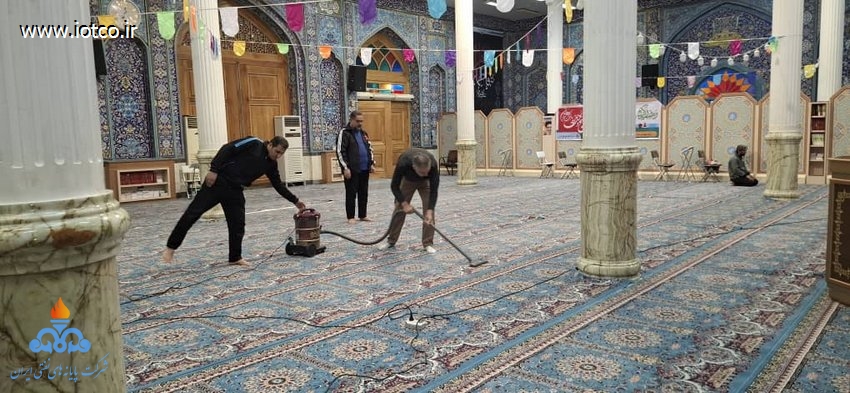غبارروبی و عطرافشانی مسجد ولی‌عصر (عج) پایانه نفتی خارگ به مناسبت حلول ماه مبارک رمضان 5