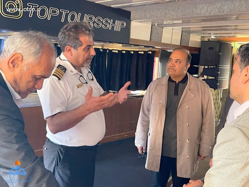 شناور مسافری زر 6