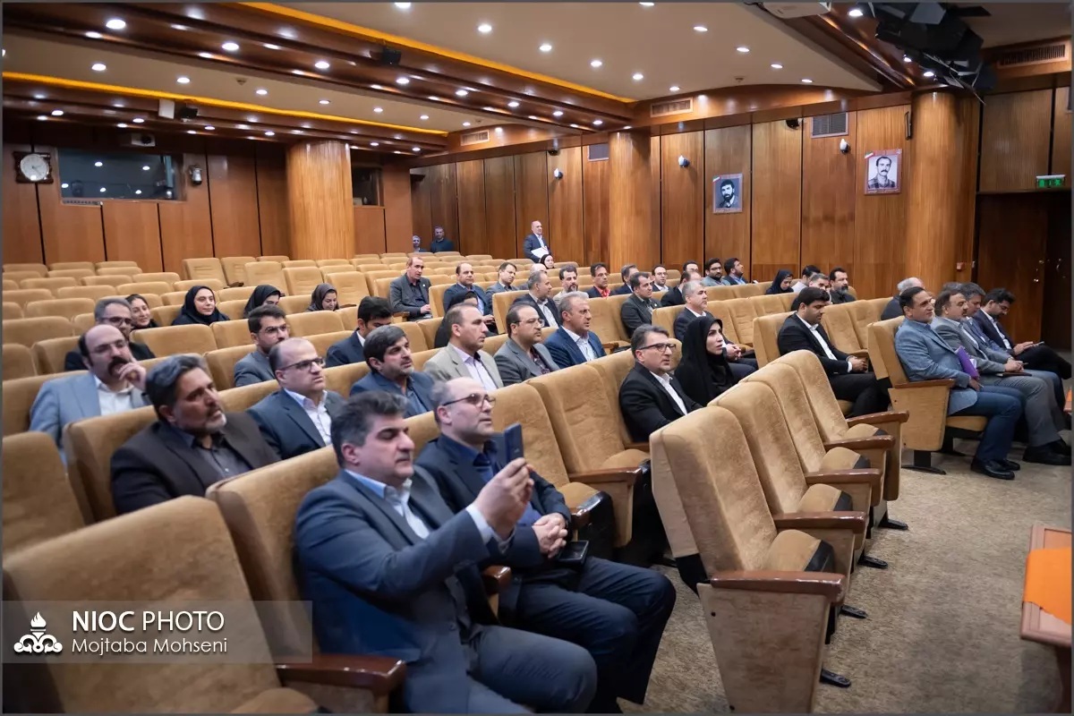 انتخابات شورای هماهنگی مدیران روابط عمومی صنعت نفت 42