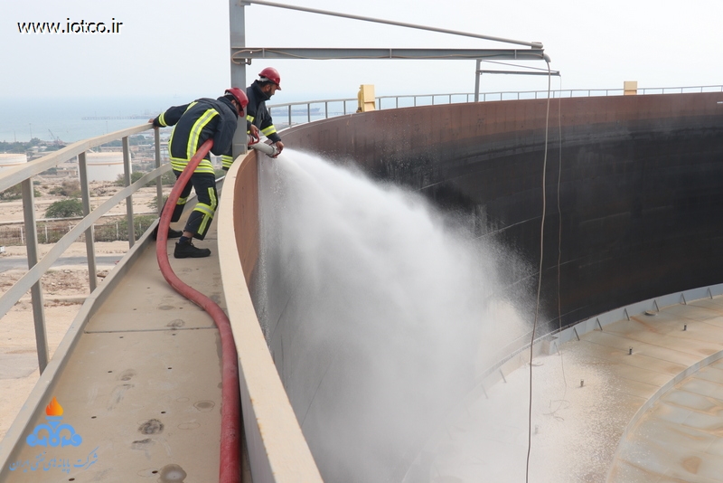 کارگران+ پایانه های نفتی ایران 6