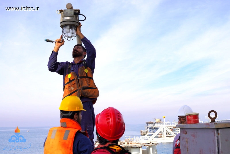 کارگران+ پایانه های نفتی ایران 19