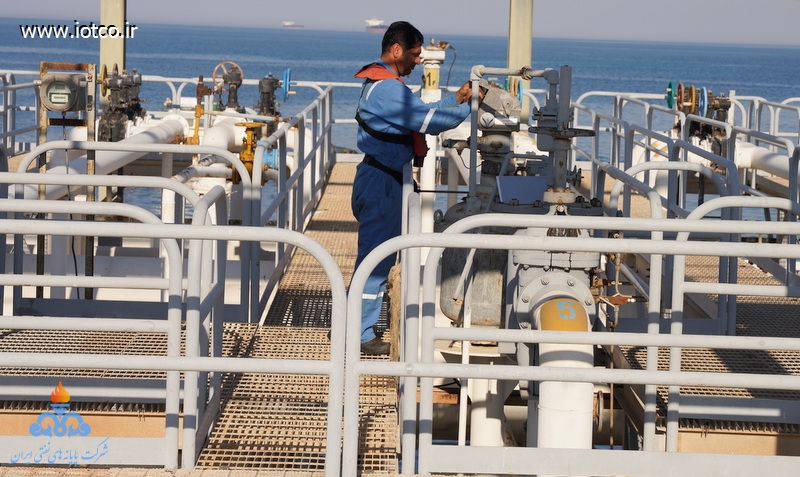 کارگران+ پایانه های نفتی ایران 24