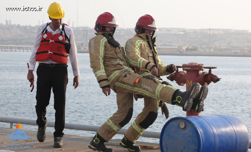 کارگران+ پایانه های نفتی ایران 41