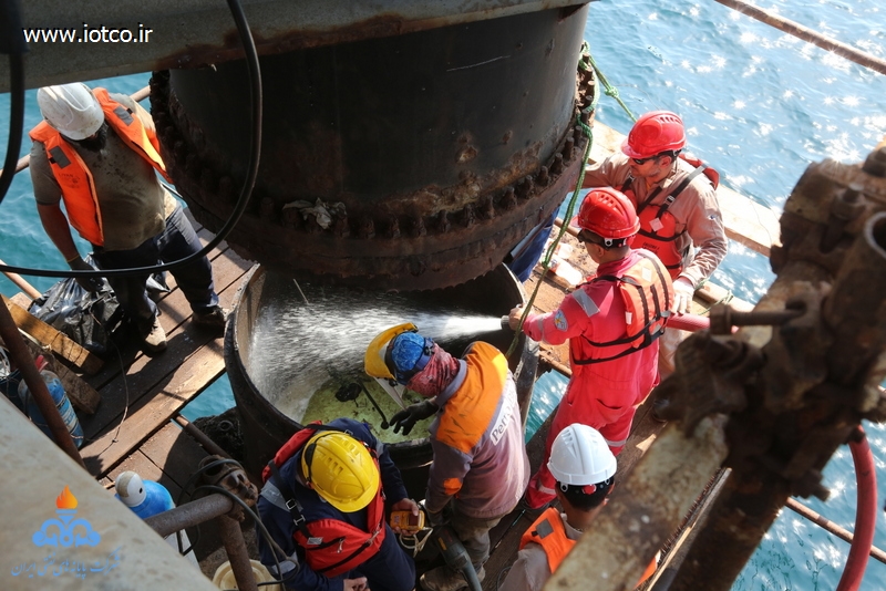 کارگران+ پایانه های نفتی ایران 54