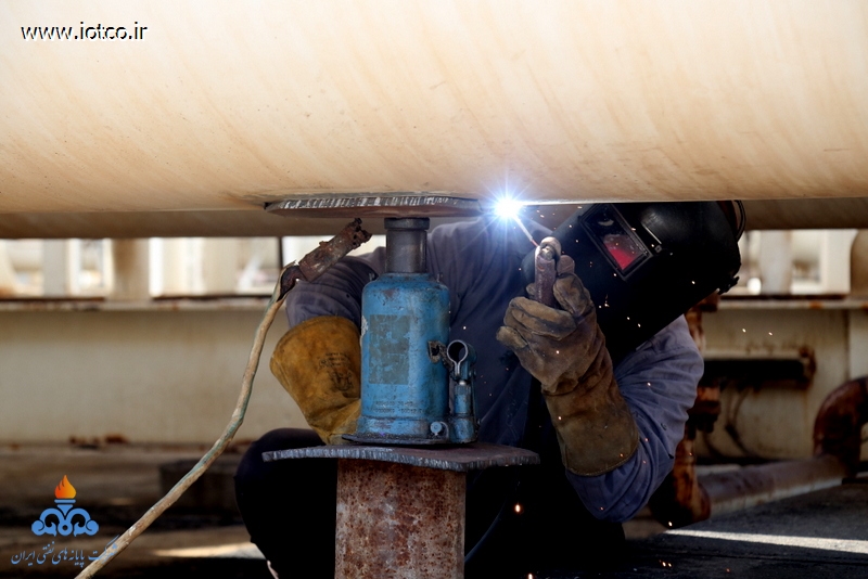 کارگران+ پایانه های نفتی ایران 57