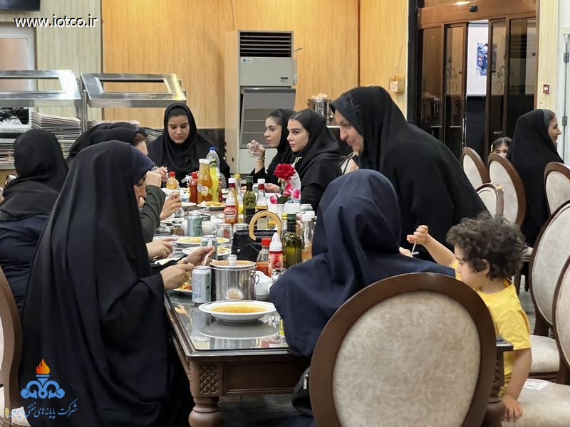 گرامیداشت مقام معلم در خارگ؛ تجلیل از فرهنگیان با ابتکار شرکت پایانه‌های نفتی ایران 6