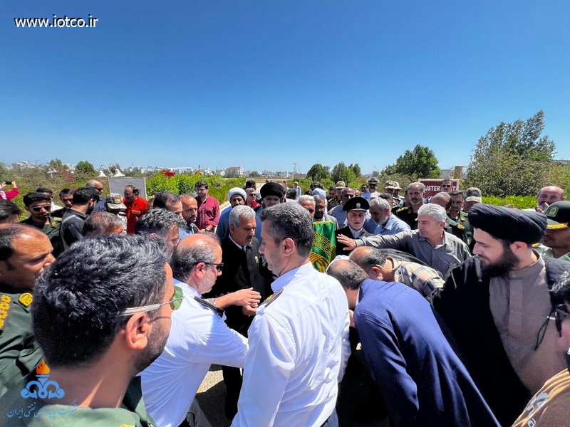 کاروان خدام حرم مطهر رضوی و پرچم متبرک بارگاه ملکوتی امام رضا+ دهه کرامت 2