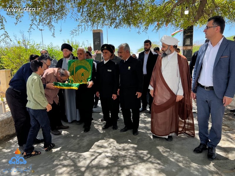 کاروان خدام حرم مطهر رضوی و پرچم متبرک بارگاه ملکوتی امام رضا+ دهه کرامت 13