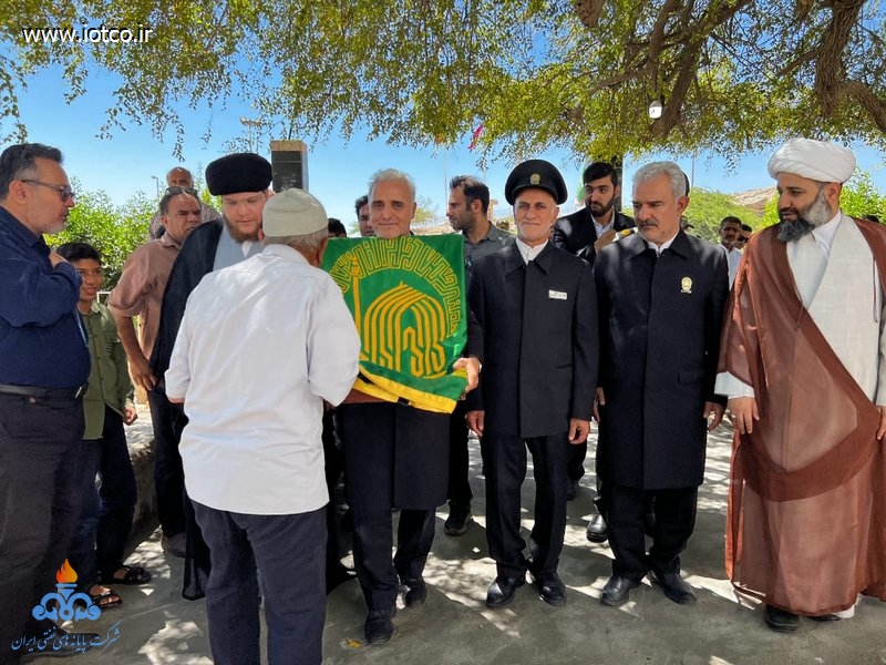 کاروان خدام حرم مطهر رضوی و پرچم متبرک بارگاه ملکوتی امام رضا+ دهه کرامت 15