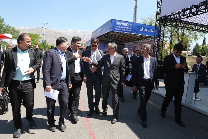 حضور تخصصی و هدفمند شرکت پایانه‌های نفتی ایران در نخستین روز نمایشگاه نفت ۱۴۰۴ 15